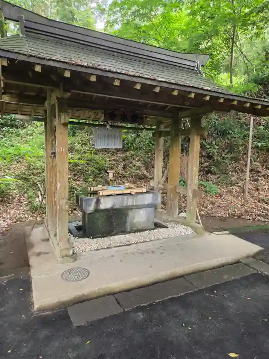 霧島岑神社の{uncategorized: "未分類", other: "その他", undefined: "問題あり", building: "その他建物", grave: "お墓", sacred_gate: "鳥居", guardian: "狛犬", statue: "像", buddha: "仏像", history: "歴史", nature: "自然", garden: "庭園", animal: "動物", pagoda: "塔", temizu: "手水舎", mountain_gate: "山門・神門", sanctuary: "本殿・本堂", subordinate: "末社・摂社", art: "芸術", scenery: "景色", jizo: "地蔵", ema: "絵馬", goshuin: "御朱印", omikuji: "おみくじ", items: "授与品その他", amulet: "お守り", goshuincho: "御朱印帳", eats: "食事", festival: "お祭り", votive_dance: "神楽", shichigosan: "七五三参", wedding: "結婚式", experience: "体験その他", initially: "初詣", around: "周辺", anti_infection: "感染症対策"}