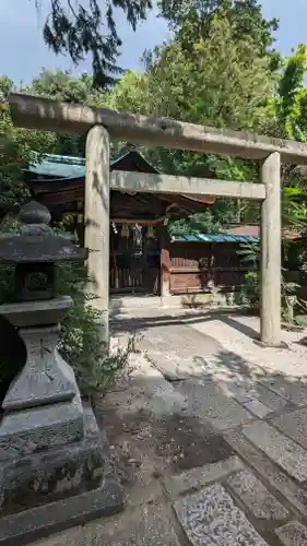 岡崎神社の鳥居