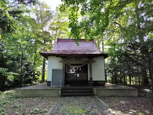 興国神社の本殿