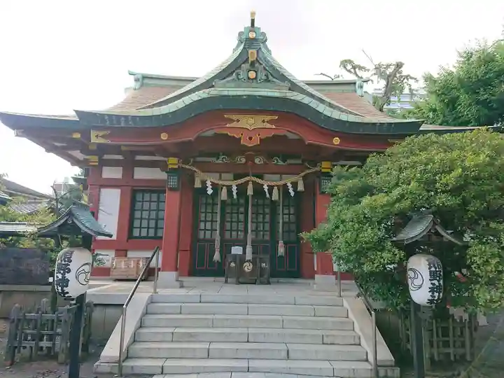 東神奈川熊野神社の本殿・本堂