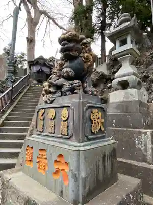 成田山新勝寺の狛犬