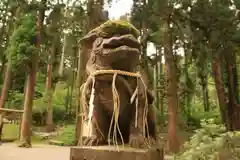 御岩神社の狛犬