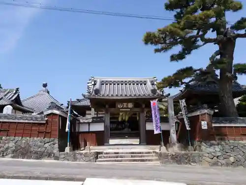 東光寺の山門・神門