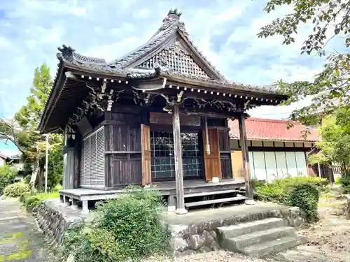 雲納寺の本殿・本堂