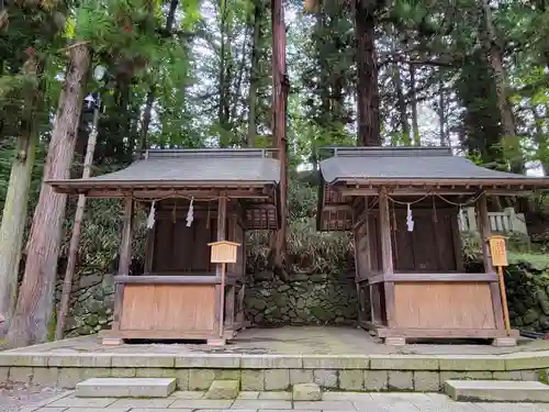 諏訪大社下社春宮の末社・摂社