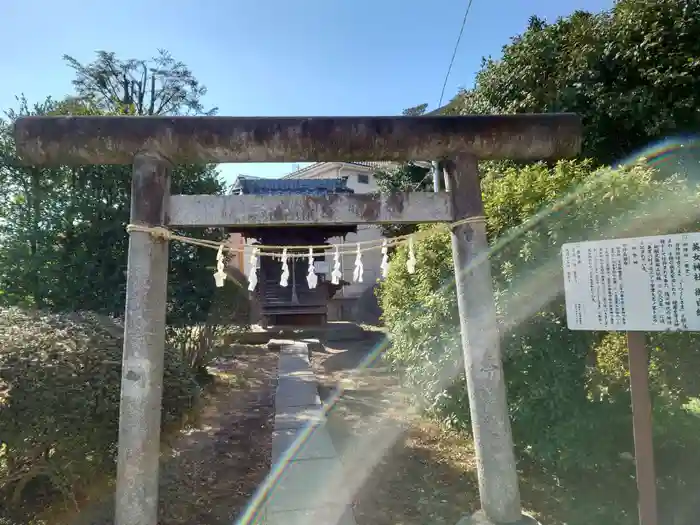 美女神社の鳥居