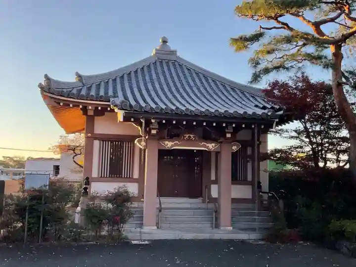 勝国寺の本殿・本堂