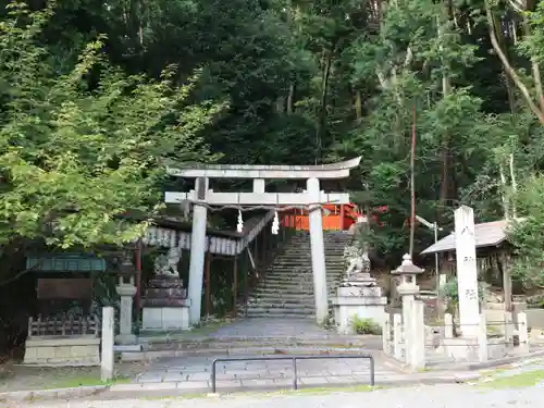 八神社の鳥居