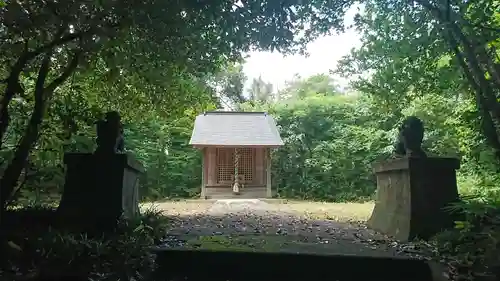 八雲神社・春日神社の本殿