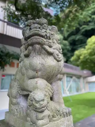 根岸八幡神社の狛犬