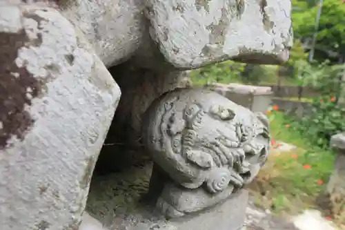 菅布禰神社の狛犬