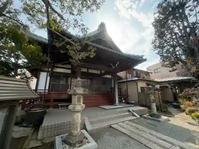 荘厳寺の{uncategorized: "未分類", other: "その他", undefined: "問題あり", building: "その他建物", grave: "お墓", sacred_gate: "鳥居", guardian: "狛犬", statue: "像", buddha: "仏像", history: "歴史", nature: "自然", garden: "庭園", animal: "動物", pagoda: "塔", temizu: "手水舎", mountain_gate: "山門・神門", sanctuary: "本殿・本堂", subordinate: "末社・摂社", art: "芸術", scenery: "景色", jizo: "地蔵", ema: "絵馬", goshuin: "御朱印", omikuji: "おみくじ", items: "授与品その他", amulet: "お守り", goshuincho: "御朱印帳", eats: "食事", festival: "お祭り", votive_dance: "神楽", shichigosan: "七五三参", wedding: "結婚式", experience: "体験その他", initially: "初詣", around: "周辺", anti_infection: "感染症対策"}