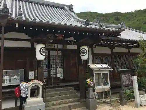 海龍寺の本殿・本堂