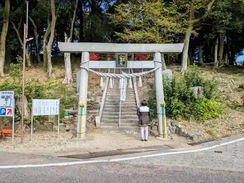 八幡神社の鳥居