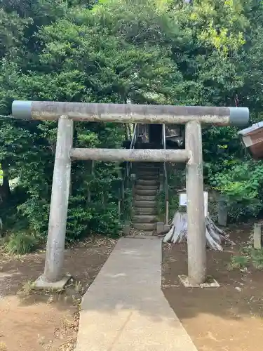 境香取神社の{uncategorized: "未分類", other: "その他", undefined: "問題あり", building: "その他建物", grave: "お墓", sacred_gate: "鳥居", guardian: "狛犬", statue: "像", buddha: "仏像", history: "歴史", nature: "自然", garden: "庭園", animal: "動物", pagoda: "塔", temizu: "手水舎", mountain_gate: "山門・神門", sanctuary: "本殿・本堂", subordinate: "末社・摂社", art: "芸術", scenery: "景色", jizo: "地蔵", ema: "絵馬", goshuin: "御朱印", omikuji: "おみくじ", items: "授与品その他", amulet: "お守り", goshuincho: "御朱印帳", eats: "食事", festival: "お祭り", votive_dance: "神楽", shichigosan: "七五三参", wedding: "結婚式", experience: "体験その他", initially: "初詣", around: "周辺", anti_infection: "感染症対策"}