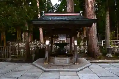 高野山金剛峯寺奥の院(和歌山県)
