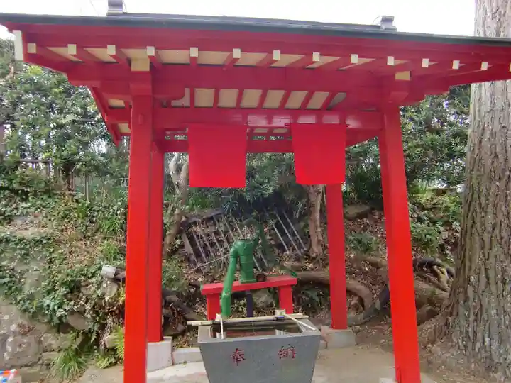 村山稲荷神社の手水舎