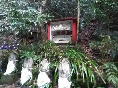 菅王寺奥の院の地蔵