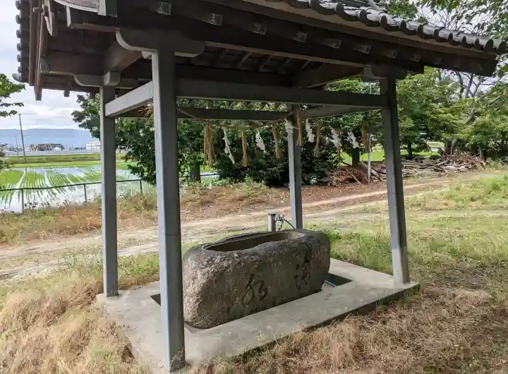 八幡社(落合八幡社)の{uncategorized: "未分類", other: "その他", undefined: "問題あり", building: "その他建物", grave: "お墓", sacred_gate: "鳥居", guardian: "狛犬", statue: "像", buddha: "仏像", history: "歴史", nature: "自然", garden: "庭園", animal: "動物", pagoda: "塔", temizu: "手水舎", mountain_gate: "山門・神門", sanctuary: "本殿・本堂", subordinate: "末社・摂社", art: "芸術", scenery: "景色", jizo: "地蔵", ema: "絵馬", goshuin: "御朱印", omikuji: "おみくじ", items: "授与品その他", amulet: "お守り", goshuincho: "御朱印帳", eats: "食事", festival: "お祭り", votive_dance: "神楽", shichigosan: "七五三参", wedding: "結婚式", experience: "体験その他", initially: "初詣", around: "周辺", anti_infection: "感染症対策"}