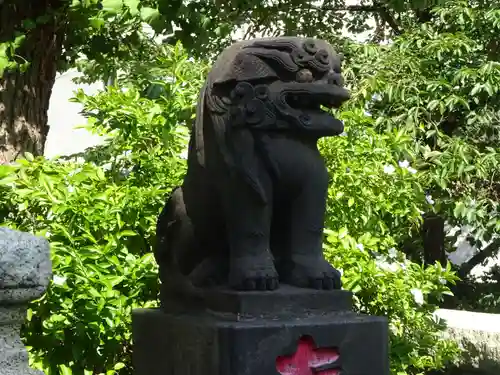 諏訪神社の狛犬