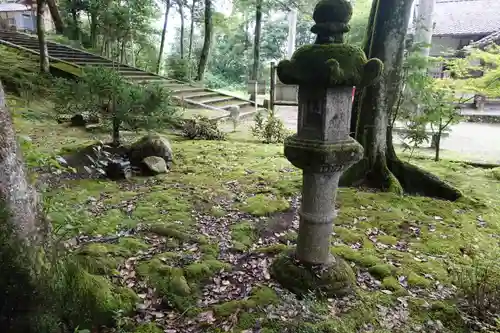 小野神社の庭園