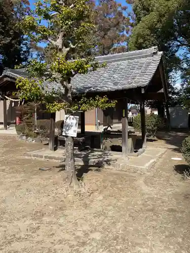 井出神社の手水舎