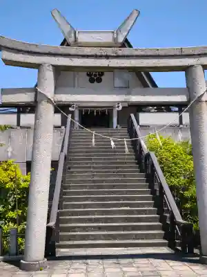 中野天満神社の{uncategorized: "未分類", other: "その他", undefined: "問題あり", building: "その他建物", grave: "お墓", sacred_gate: "鳥居", guardian: "狛犬", statue: "像", buddha: "仏像", history: "歴史", nature: "自然", garden: "庭園", animal: "動物", pagoda: "塔", temizu: "手水舎", mountain_gate: "山門・神門", sanctuary: "本殿・本堂", subordinate: "末社・摂社", art: "芸術", scenery: "景色", jizo: "地蔵", ema: "絵馬", goshuin: "御朱印", omikuji: "おみくじ", items: "授与品その他", amulet: "お守り", goshuincho: "御朱印帳", eats: "食事", festival: "お祭り", votive_dance: "神楽", shichigosan: "七五三参", wedding: "結婚式", experience: "体験その他", initially: "初詣", around: "周辺", anti_infection: "感染症対策"}