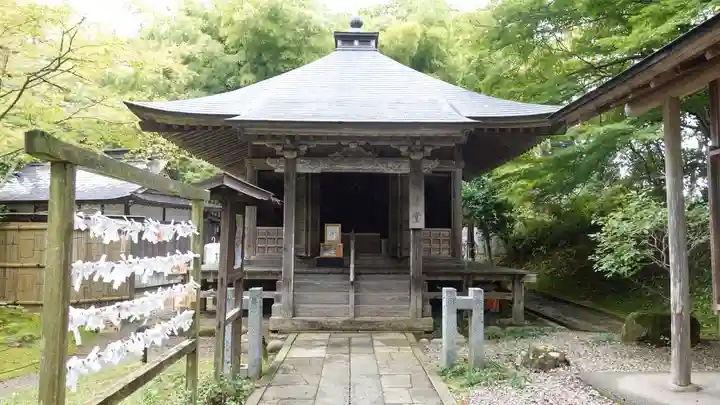 中尊寺金色堂(岩手県)
