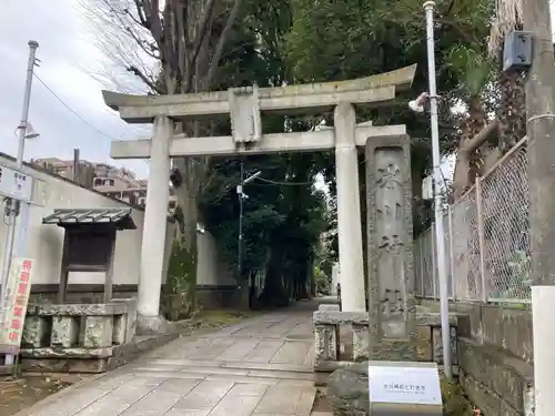 桐ヶ谷氷川神社の鳥居