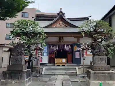 穏田神社の本殿・本堂