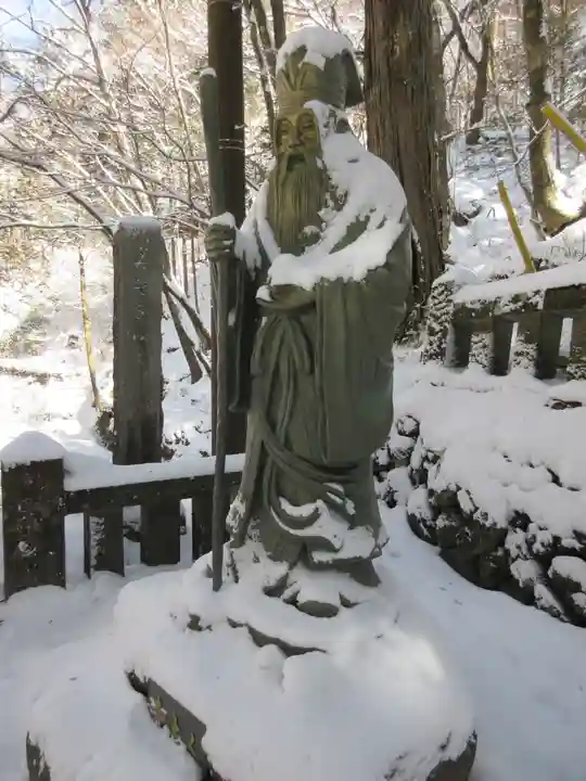 榛名神社の像