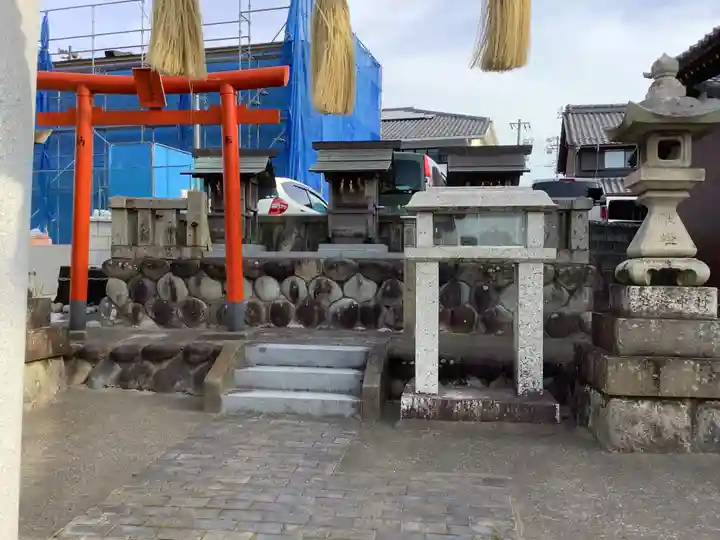 本郷神社の末社・摂社