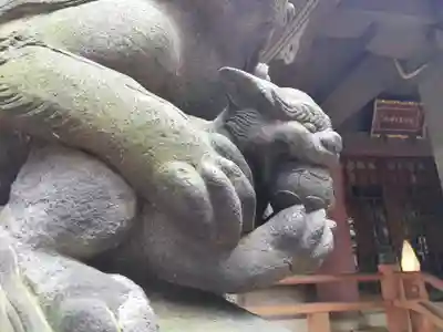 稲荷鬼王神社の狛犬