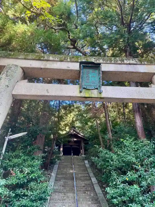 建水分神社の{uncategorized: "未分類", other: "その他", undefined: "問題あり", building: "その他建物", grave: "お墓", sacred_gate: "鳥居", guardian: "狛犬", statue: "像", buddha: "仏像", history: "歴史", nature: "自然", garden: "庭園", animal: "動物", pagoda: "塔", temizu: "手水舎", mountain_gate: "山門・神門", sanctuary: "本殿・本堂", subordinate: "末社・摂社", art: "芸術", scenery: "景色", jizo: "地蔵", ema: "絵馬", goshuin: "御朱印", omikuji: "おみくじ", items: "授与品その他", amulet: "お守り", goshuincho: "御朱印帳", eats: "食事", festival: "お祭り", votive_dance: "神楽", shichigosan: "七五三参", wedding: "結婚式", experience: "体験その他", initially: "初詣", around: "周辺", anti_infection: "感染症対策"}