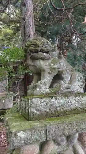 静神社の狛犬