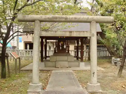 川口神社の鳥居