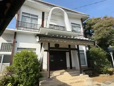 寶泉寺（宝泉寺）の{uncategorized: "未分類", other: "その他", undefined: "問題あり", building: "その他建物", grave: "お墓", sacred_gate: "鳥居", guardian: "狛犬", statue: "像", buddha: "仏像", history: "歴史", nature: "自然", garden: "庭園", animal: "動物", pagoda: "塔", temizu: "手水舎", mountain_gate: "山門・神門", sanctuary: "本殿・本堂", subordinate: "末社・摂社", art: "芸術", scenery: "景色", jizo: "地蔵", ema: "絵馬", goshuin: "御朱印", omikuji: "おみくじ", items: "授与品その他", amulet: "お守り", goshuincho: "御朱印帳", eats: "食事", festival: "お祭り", votive_dance: "神楽", shichigosan: "七五三参", wedding: "結婚式", experience: "体験その他", initially: "初詣", around: "周辺", anti_infection: "感染症対策"}