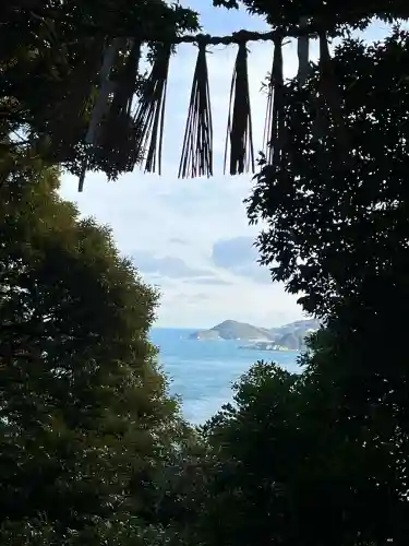 伊射波神社の{uncategorized: "未分類", other: "その他", undefined: "問題あり", building: "その他建物", grave: "お墓", sacred_gate: "鳥居", guardian: "狛犬", statue: "像", buddha: "仏像", history: "歴史", nature: "自然", garden: "庭園", animal: "動物", pagoda: "塔", temizu: "手水舎", mountain_gate: "山門・神門", sanctuary: "本殿・本堂", subordinate: "末社・摂社", art: "芸術", scenery: "景色", jizo: "地蔵", ema: "絵馬", goshuin: "御朱印", omikuji: "おみくじ", items: "授与品その他", amulet: "お守り", goshuincho: "御朱印帳", eats: "食事", festival: "お祭り", votive_dance: "神楽", shichigosan: "七五三参", wedding: "結婚式", experience: "体験その他", initially: "初詣", around: "周辺", anti_infection: "感染症対策"}