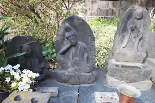 燈明寺(東京都)