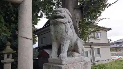 神明社（竹内天神堂古墳）の狛犬