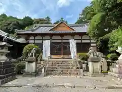 服織神社の本殿