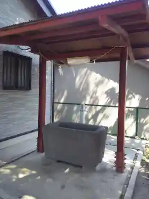 東越谷香取神社の手水舎