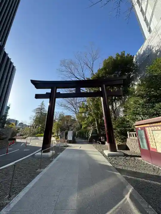 東郷神社の{uncategorized: "未分類", other: "その他", undefined: "問題あり", building: "その他建物", grave: "お墓", sacred_gate: "鳥居", guardian: "狛犬", statue: "像", buddha: "仏像", history: "歴史", nature: "自然", garden: "庭園", animal: "動物", pagoda: "塔", temizu: "手水舎", mountain_gate: "山門・神門", sanctuary: "本殿・本堂", subordinate: "末社・摂社", art: "芸術", scenery: "景色", jizo: "地蔵", ema: "絵馬", goshuin: "御朱印", omikuji: "おみくじ", items: "授与品その他", amulet: "お守り", goshuincho: "御朱印帳", eats: "食事", festival: "お祭り", votive_dance: "神楽", shichigosan: "七五三参", wedding: "結婚式", experience: "体験その他", initially: "初詣", around: "周辺", anti_infection: "感染症対策"}