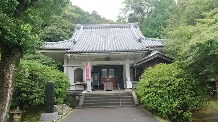 願成就院の本殿・本堂