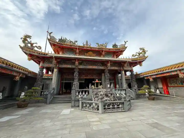 聖天宮の{uncategorized: "未分類", other: "その他", undefined: "問題あり", building: "その他建物", grave: "お墓", sacred_gate: "鳥居", guardian: "狛犬", statue: "像", buddha: "仏像", history: "歴史", nature: "自然", garden: "庭園", animal: "動物", pagoda: "塔", temizu: "手水舎", mountain_gate: "山門・神門", sanctuary: "本殿・本堂", subordinate: "末社・摂社", art: "芸術", scenery: "景色", jizo: "地蔵", ema: "絵馬", goshuin: "御朱印", omikuji: "おみくじ", items: "授与品その他", amulet: "お守り", goshuincho: "御朱印帳", eats: "食事", festival: "お祭り", votive_dance: "神楽", shichigosan: "七五三参", wedding: "結婚式", experience: "体験その他", initially: "初詣", around: "周辺", anti_infection: "感染症対策"}