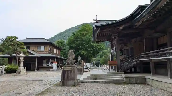 函館八幡宮の本殿・本堂