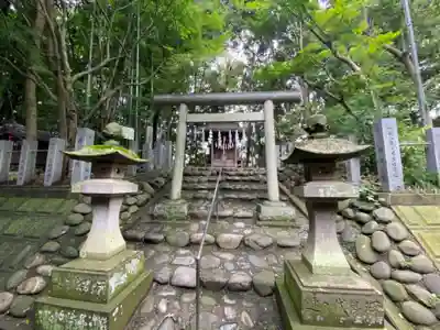 春日部八幡神社の鳥居