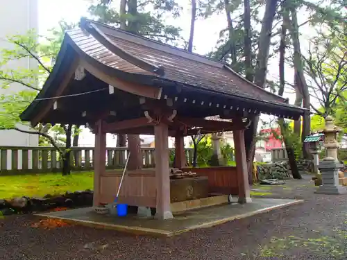重蔵神社の手水舎
