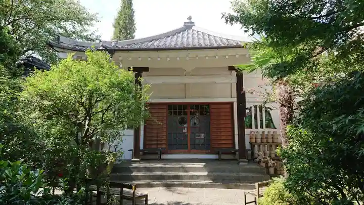 定泉寺の本殿・本堂