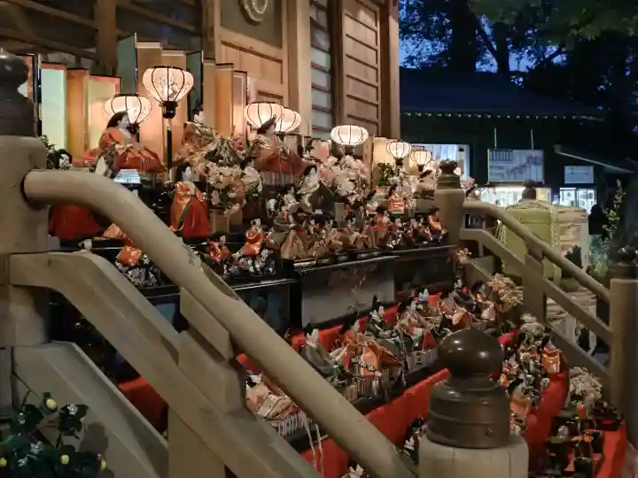 座間神社の{uncategorized: "未分類", other: "その他", undefined: "問題あり", building: "その他建物", grave: "お墓", sacred_gate: "鳥居", guardian: "狛犬", statue: "像", buddha: "仏像", history: "歴史", nature: "自然", garden: "庭園", animal: "動物", pagoda: "塔", temizu: "手水舎", mountain_gate: "山門・神門", sanctuary: "本殿・本堂", subordinate: "末社・摂社", art: "芸術", scenery: "景色", jizo: "地蔵", ema: "絵馬", goshuin: "御朱印", omikuji: "おみくじ", items: "授与品その他", amulet: "お守り", goshuincho: "御朱印帳", eats: "食事", festival: "お祭り", votive_dance: "神楽", shichigosan: "七五三参", wedding: "結婚式", experience: "体験その他", initially: "初詣", around: "周辺", anti_infection: "感染症対策"}